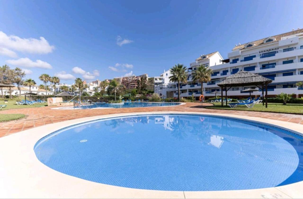 El Hacho Apartment Manilva Exterior photo